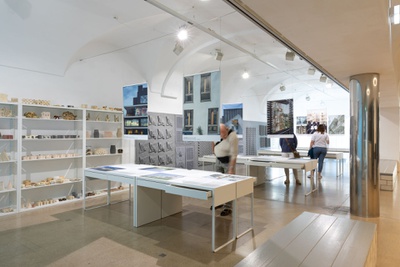 Ausstellungsansichten "Fortschritt zu Wohnbau"