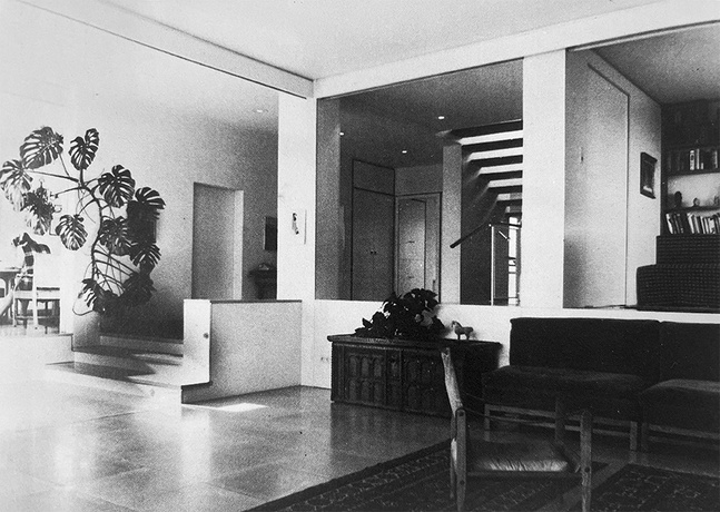 E.A.P., Haus Frey; Graz 1972/73. Blick vom Wohnraum – © E.A.P., Haus Frey; Graz 1972/73. Blick vom Wohnraum E.A.P., Haus Frey; Graz 1972/73. Blick vom Wohnraum